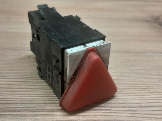 bontott SKODA FABIA I Vészvillogó Kapcsoló