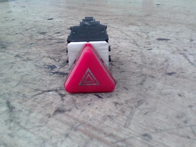 bontott SKODA FABIA I Vészvillogó Kapcsoló