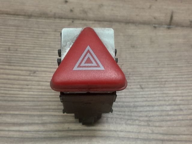 bontott SKODA FABIA I Vészvillogó Kapcsoló