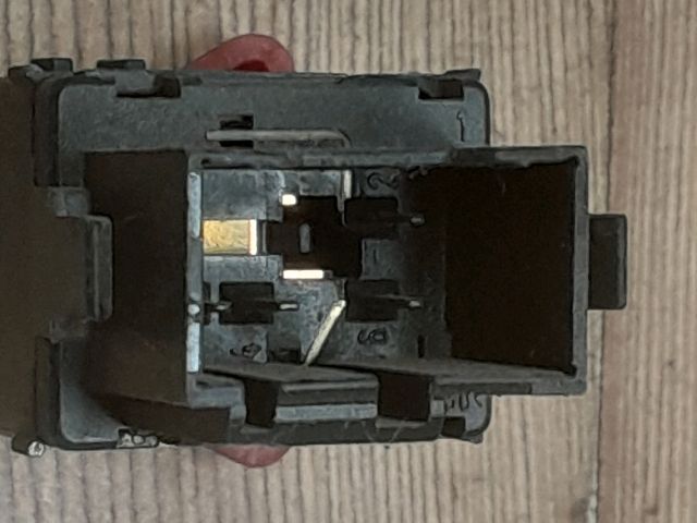 bontott SKODA FABIA I Vészvillogó Kapcsoló