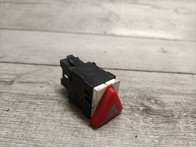 bontott SKODA FABIA I Vészvillogó Kapcsoló