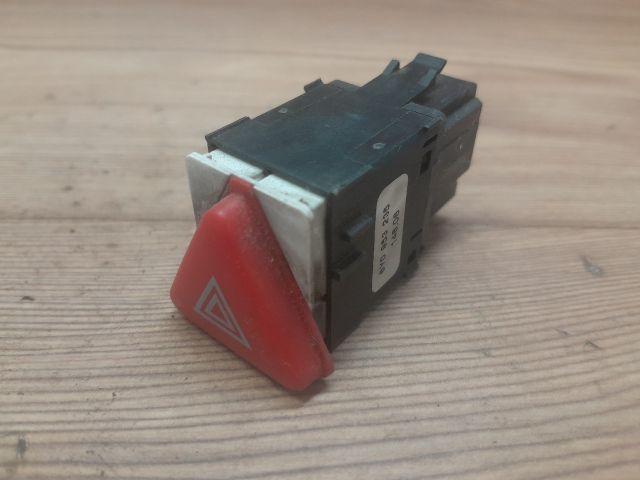 bontott SKODA FABIA I Vészvillogó Kapcsoló