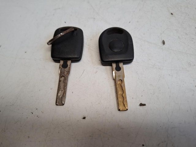 bontott SKODA FABIA I Zárbetét Szett