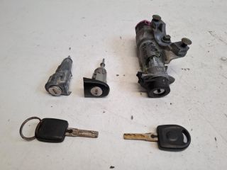 bontott SKODA FABIA I Zárbetét Szett