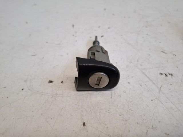 bontott SKODA FABIA I Zárbetét Szett