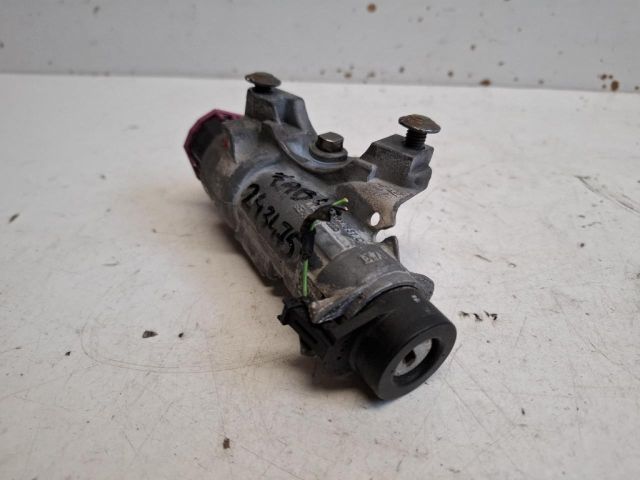 bontott SKODA FABIA I Zárbetét Szett