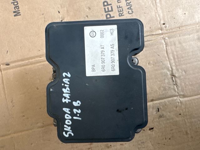 bontott SKODA FABIA II ABS Kocka