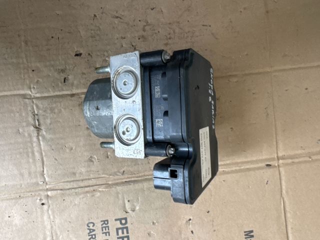 bontott SKODA FABIA II ABS Kocka