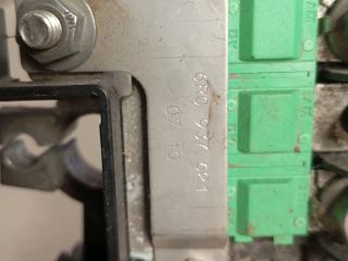 bontott SKODA FABIA II Akkumulátor Fedél