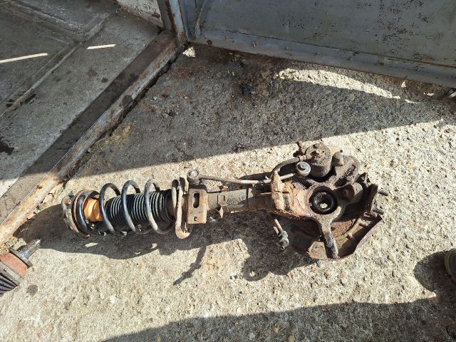 bontott SKODA FABIA II Bal első Gólyaláb (Lengécsillapító, Rugó)