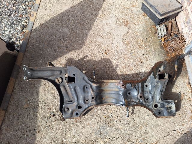 bontott SKODA FABIA II Első Bölcső