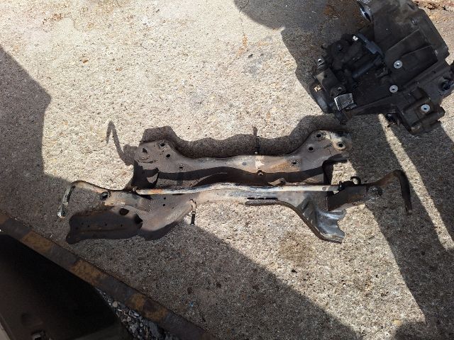 bontott SKODA FABIA II Első Bölcső