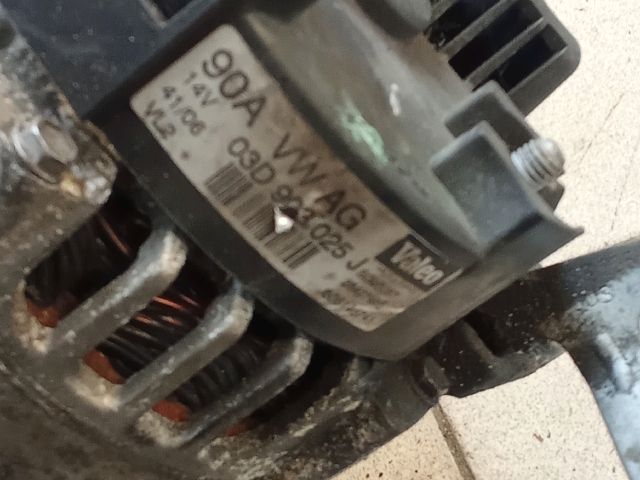 bontott SKODA FABIA II Generátor