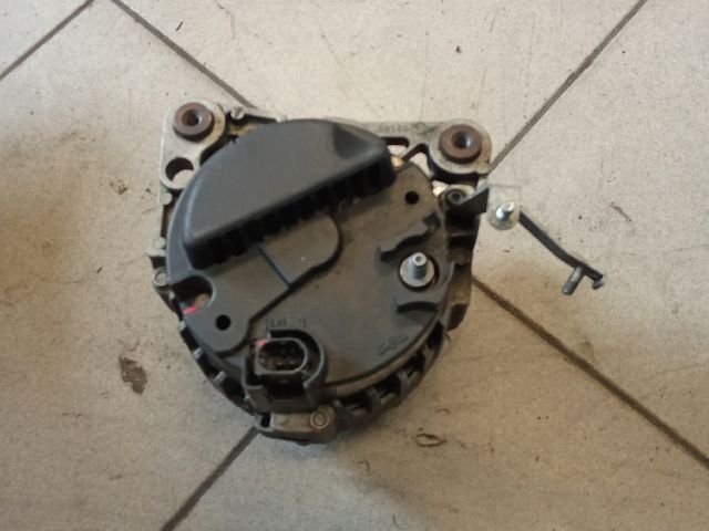 bontott SKODA FABIA II Generátor