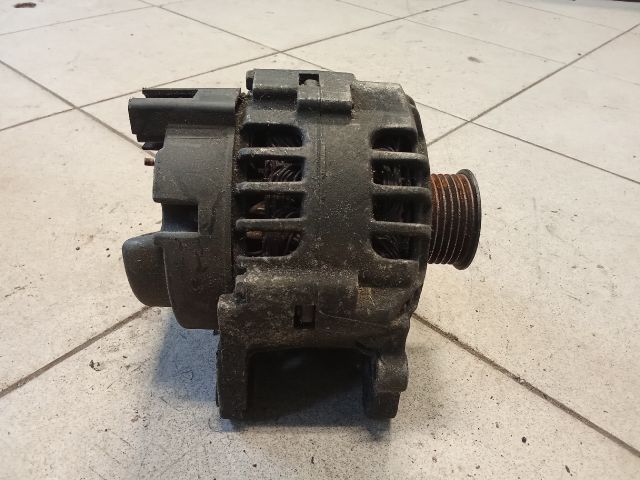 bontott SKODA FABIA II Generátor