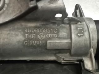 bontott SKODA FABIA II Gyújtáskapcsoló Házzal