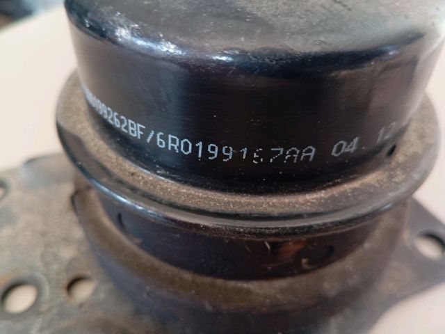 bontott SKODA FABIA II Motor Tartó Bak Jobb