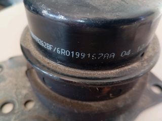 bontott SKODA FABIA II Motor Tartó Bak Jobb