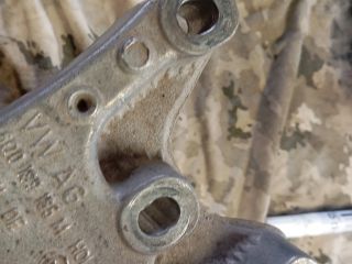 bontott SKODA FABIA II Motor Tartó Bak Jobb