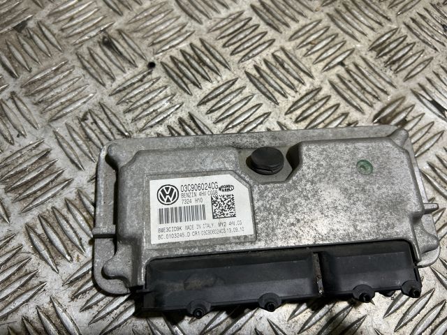 bontott SKODA FABIA II Motorvezérlő