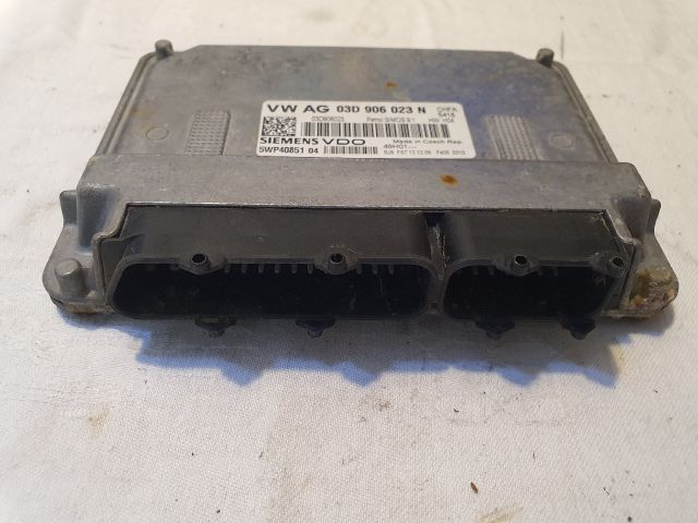 bontott SKODA FABIA II Motorvezérlő