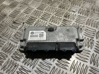 bontott SKODA FABIA II Motorvezérlő