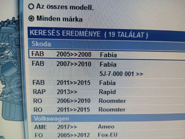 bontott SKODA FABIA II Szíjfeszítő Görgő