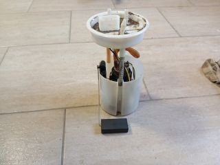 bontott SKODA FABIA II Üzemanyag Szivattyú