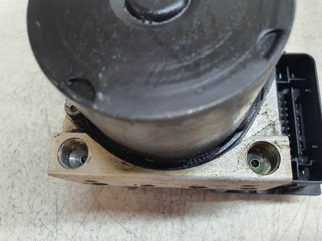 bontott SKODA FABIA II ABS Kocka