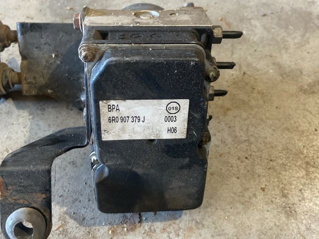 bontott SKODA FABIA II ABS Kocka