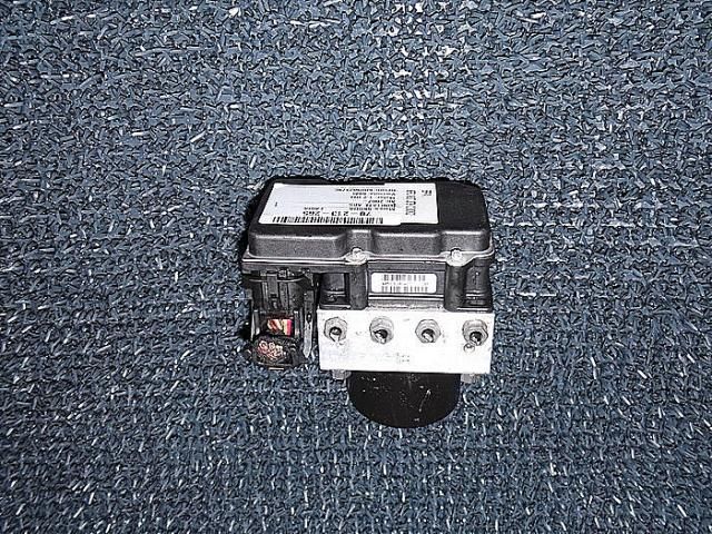 bontott SKODA FABIA II ABS Kocka