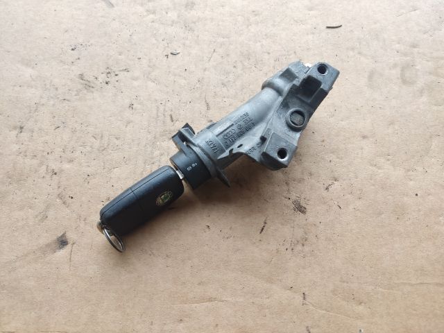 bontott SKODA FABIA II Gyújtáskapcsoló