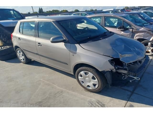 bontott SKODA FABIA II Homlokfal (Üres lemez)