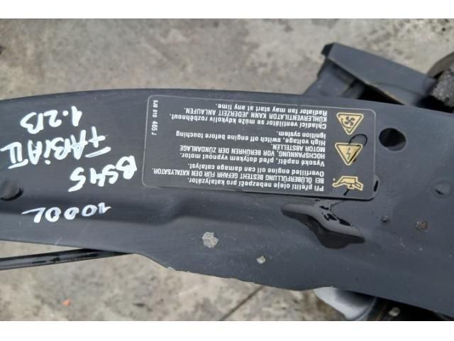 bontott SKODA FABIA II Homlokfal (Üres lemez)