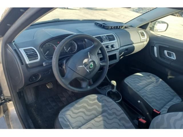 bontott SKODA FABIA II Homlokfal (Üres lemez)