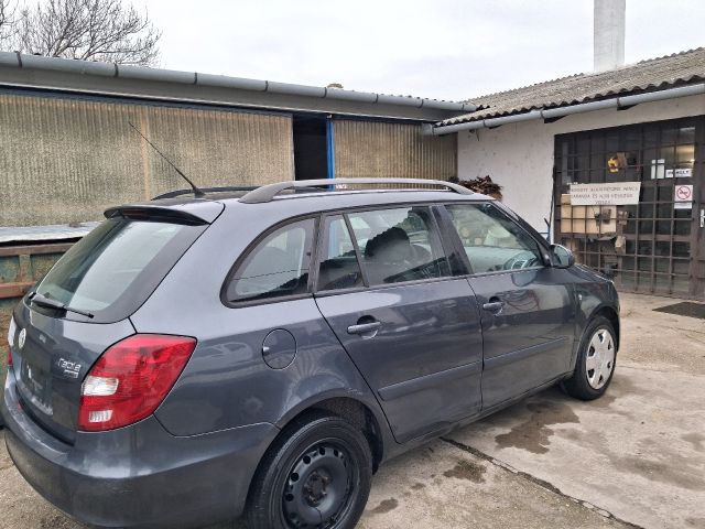 bontott SKODA FABIA II Jobb első Rugó