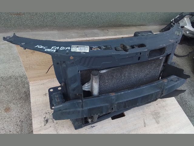 bontott SKODA FABIA II Komplett Homlokfal (Részeivel)