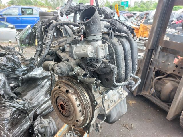 bontott SKODA FABIA II Komplett Motor (Segédberendezésekkel)