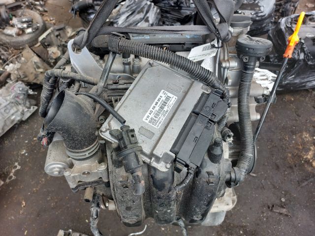 bontott SKODA FABIA II Komplett Motor (Segédberendezésekkel)