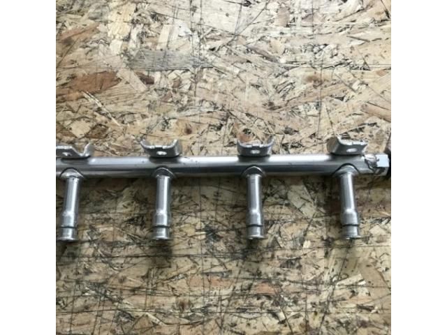 bontott SKODA FABIA II Közösnyomócső