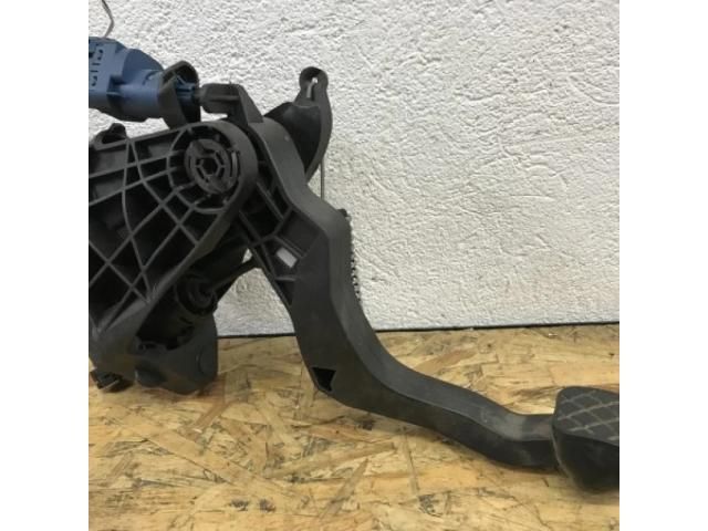 bontott SKODA FABIA II Kuplung Pedál