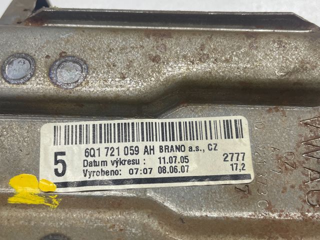 bontott SKODA FABIA II Kuplung Pedál