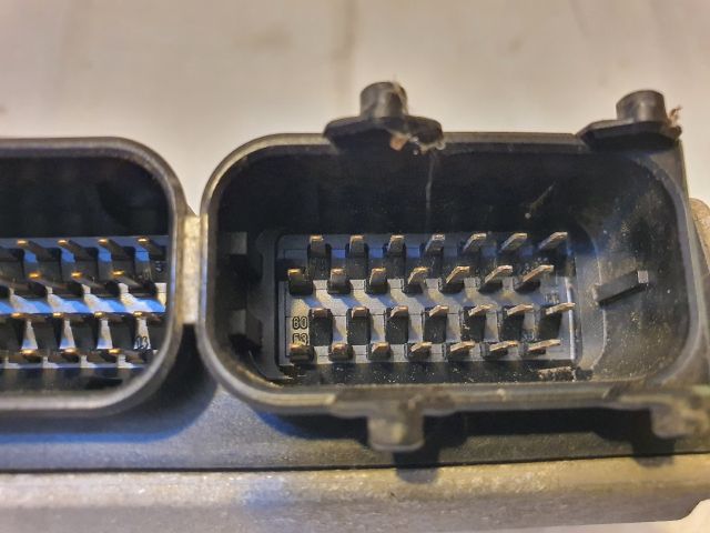 bontott SKODA FABIA II Motorvezérlő