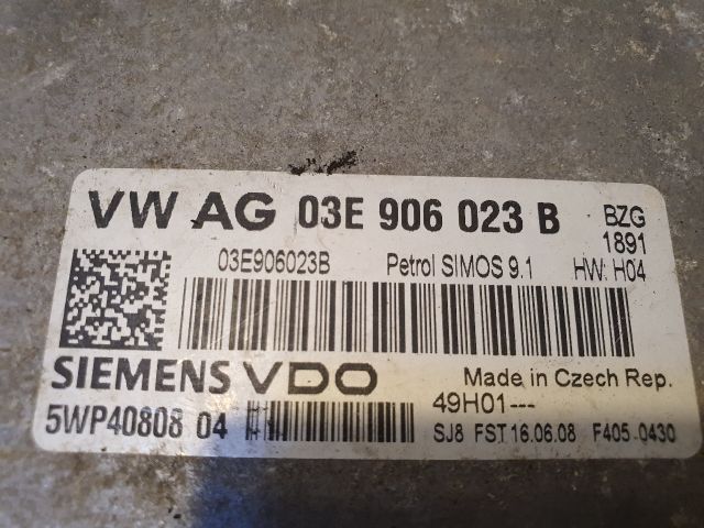 bontott SKODA FABIA II Motorvezérlő