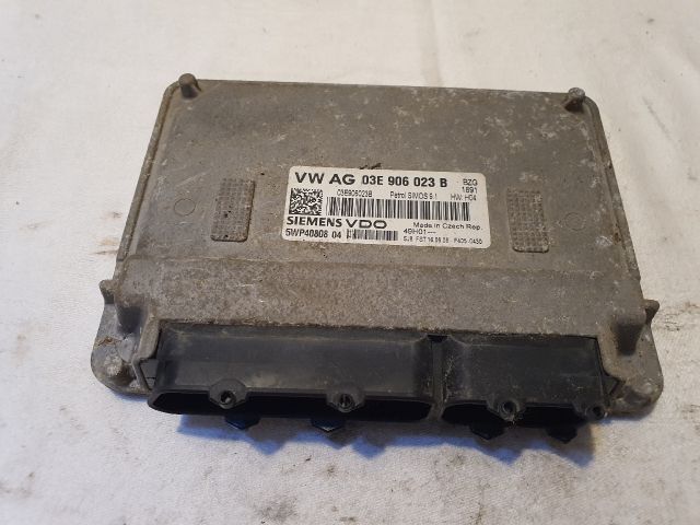 bontott SKODA FABIA II Motorvezérlő