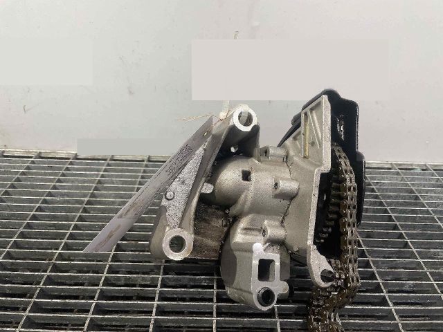 bontott SKODA FABIA II Olajszivattyú