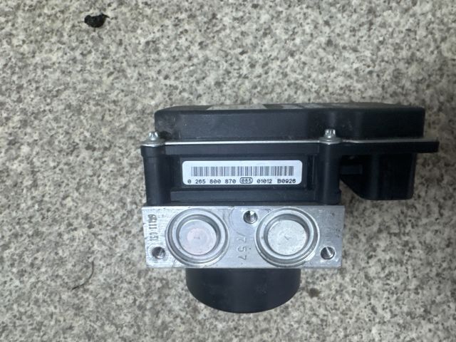 bontott SKODA FABIA II ABS Kocka