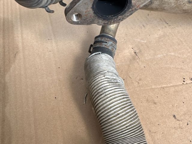 bontott SKODA FABIA II EGR Hűtő Cső