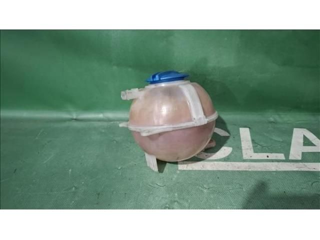 bontott SKODA FABIA II Kiegyenlítő Tartály