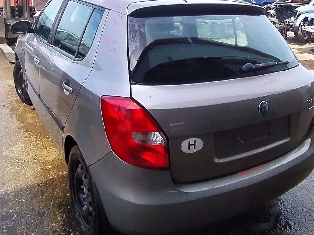 bontott SKODA FABIA II Bal hátsó Rugó